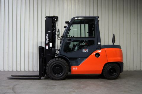 Toyota - 8FD50F